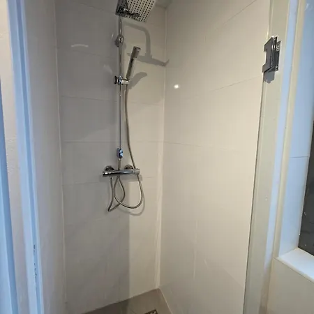 New 3 Bedroom House 7 People בית נופש Ewijk