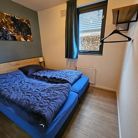 Semesterbostad New 3 Bedroom House 7 People *