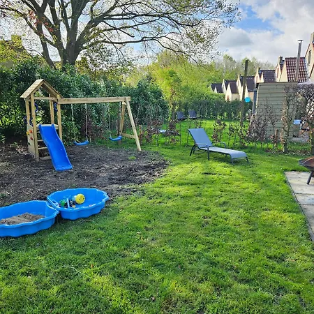 New 3 Bedroom House 7 People * Ewijk